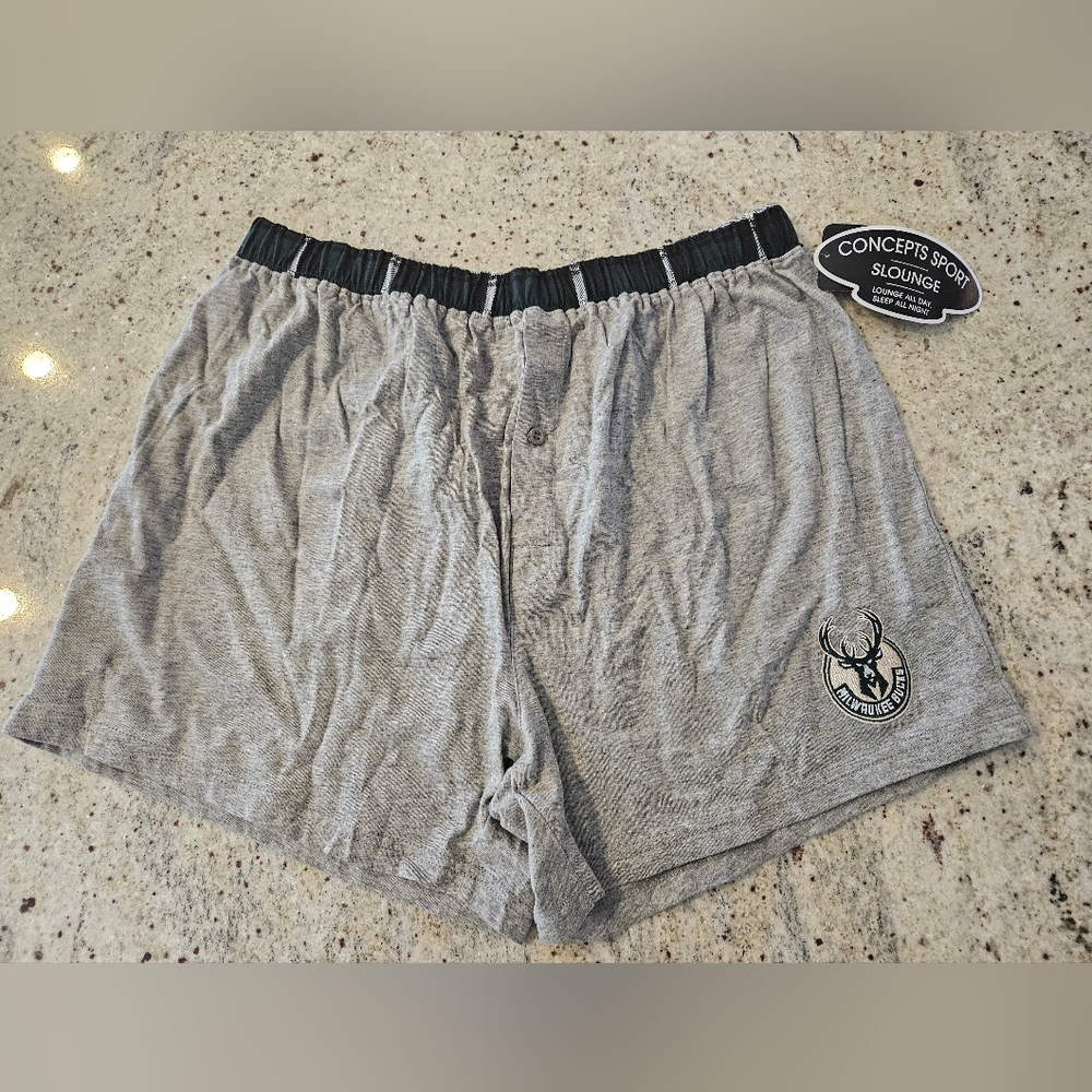 Milwaukee Bucks Line Shorts Adult Medium Bean New with Tags